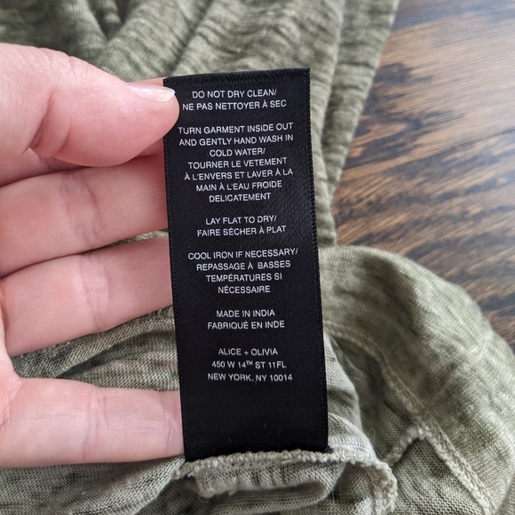 alice + olivia AIR Sage Green 100% Linen Essential Split Back Long Sleeve Medium - Picture 7 of 7